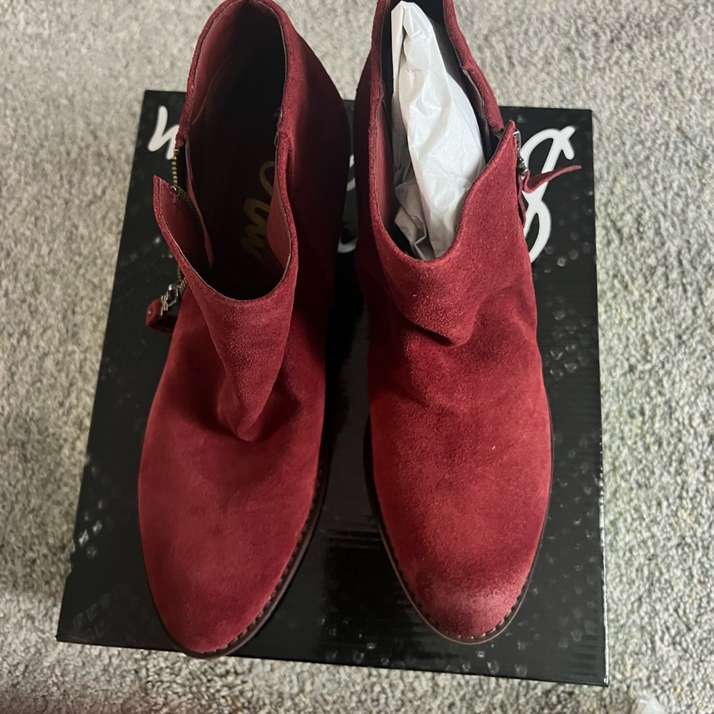 NEW Sam Edelman Block Heel Bootie in Spiced Red Suede size 9.5 brand new